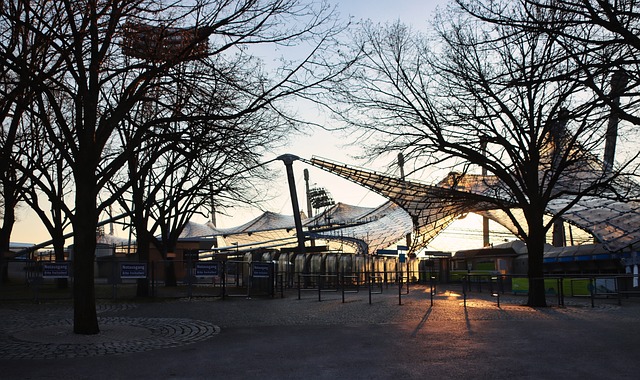 探讨上海国 探讨上海国